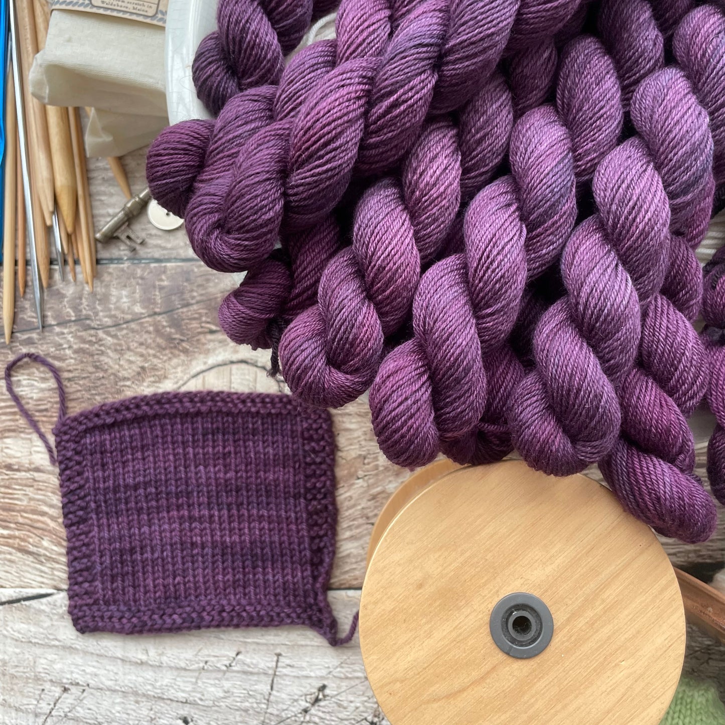 Cottage Fingering Mini Skein