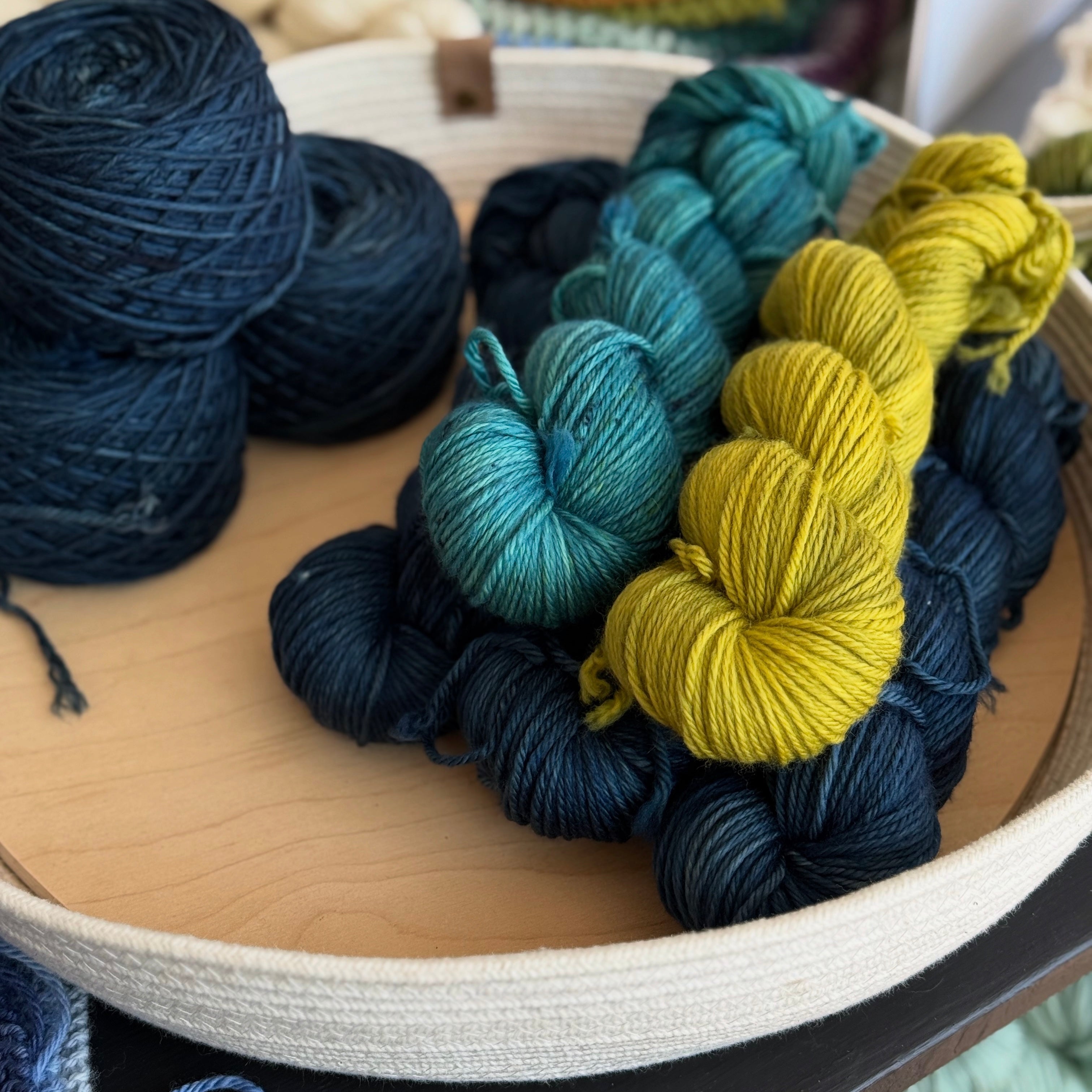Plush DK, Featured Collection – ontheround